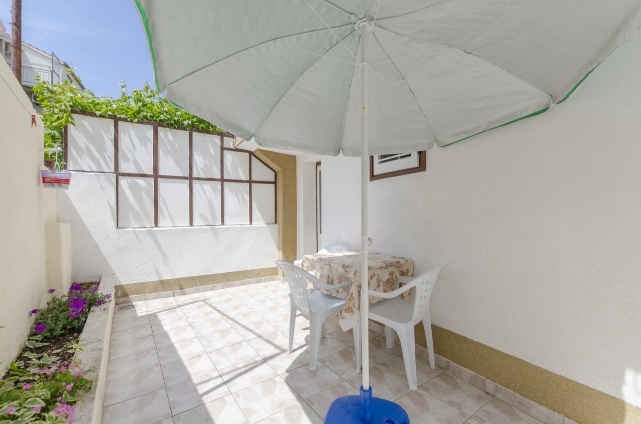 Apartments Visnja Primošten Dış mekan fotoğraf