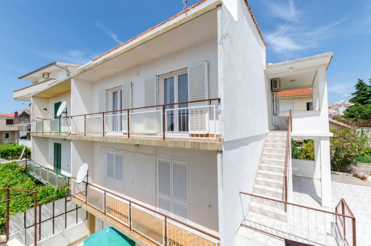 Apartments Visnja Primošten Dış mekan fotoğraf
